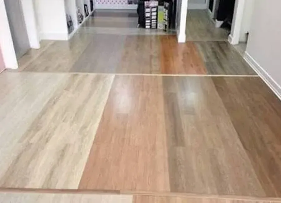 Ambiente com piso laminado ou vinílico 2
