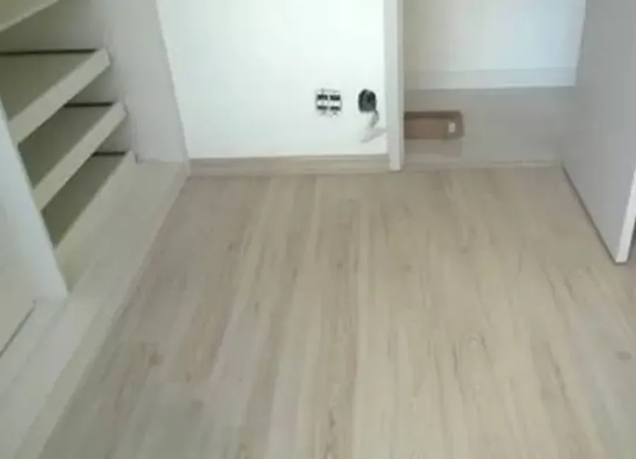 Ambiente com piso laminado ou vinílico 5